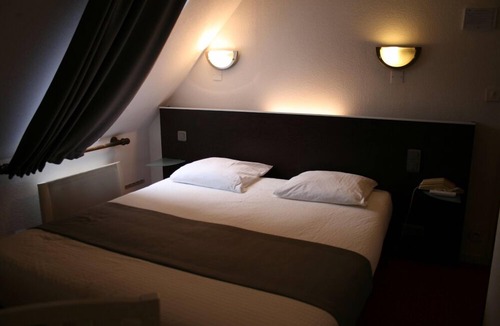 Saint-Bonnet-Troncais Hotel | Hotel Le Tronçais