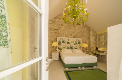 Sutivan Hotel | Hotel Lemongarden