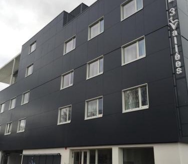 Saran Hotel | HOTEL LES 3 VALLÉES