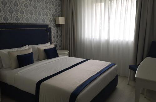 Saran Hotel | HOTEL LES 3 VALLÉES