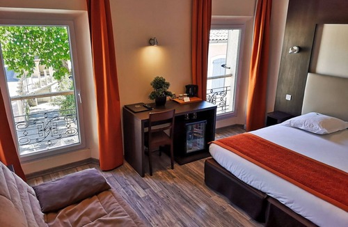 Greoux-les-Bains Hotel | Hotel Les Alpes