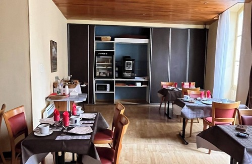 Limoux Hotel | Hotel Les Arcades