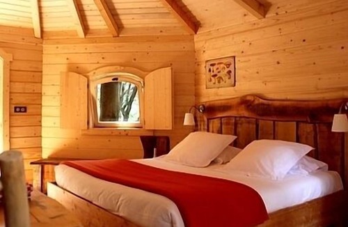 Villalier Hotel | Hotel Les Cabanes Dans Les Bois