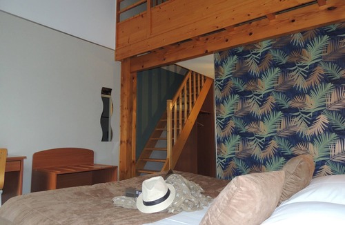 Bressuire Hotel | Hotel Les Trois Marchands