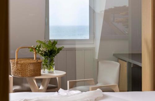 Le Croisic Hotel | Hotel Les Vikings