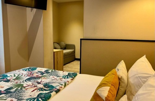 Grenelle Hotel | Hotel Lilas Blanc