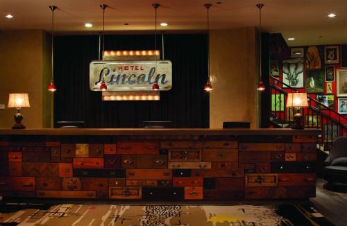 Old Town Triangle Hotel | Hotel Lincoln