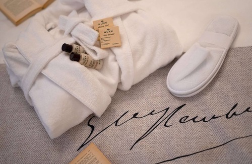 Quartier Vieux Marche-Cathedrale Hotel | Hotel Litteraire Gustave Flaubert, Signature Collection