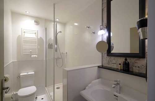 Quartier Vieux Marche-Cathedrale Hotel | Hotel Litteraire Gustave Flaubert, Signature Collection