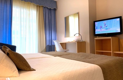 Sant Carles de la Rapita Hotel | Hotel Llansola