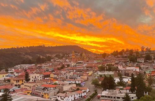 El Oro Hotel | Hotel Los Arcos