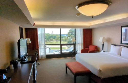 Merriam Hotel | Hotel Lotus Kansas City Merriam