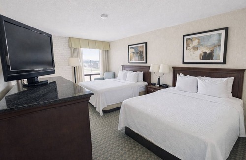 Kansas City Hotel | Hotel Lotus Kansas City Stadium