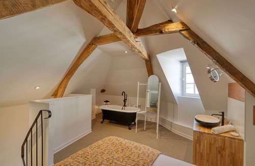 Montreuil-sur-Mer Hotel | Hotel Loysel le Gaucher