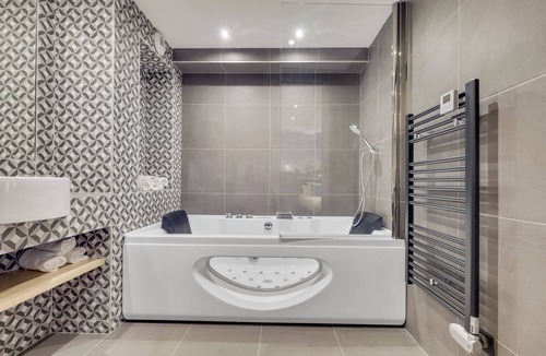 Quartier de la Porte-Saint-Denis Hotel | Hotel Lucien & Marinette