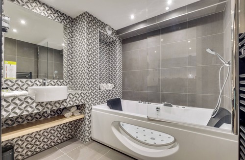 Quartier de la Porte-Saint-Denis Hotel | Hotel Lucien & Marinette