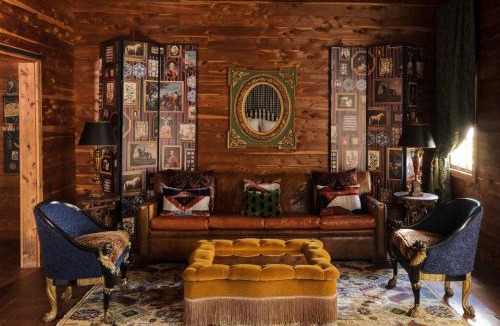 Round Top Hotel | Hotel Lulu