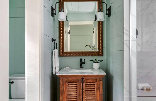 Round Top Hotel | Hotel Lulu
