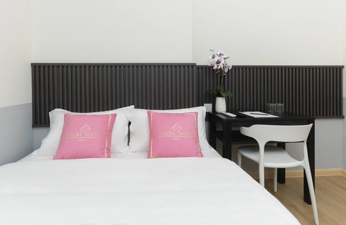 Kampung Paroi Hotel | Hotel Luma Senawang