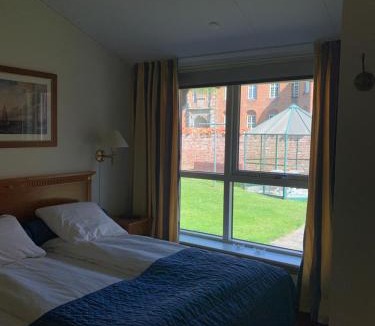 Hadsund Hotel | Hotel Møllehuset til Visborggaard Slot