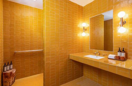 Travis Heights Hotel | Hotel Magdalena