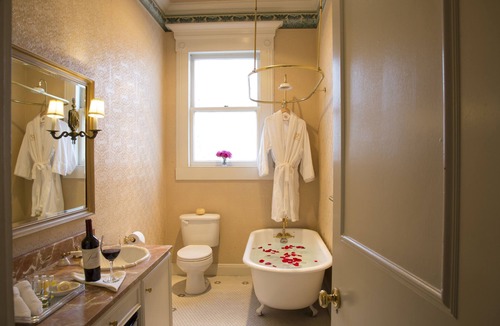 Lower Pacific Heights Hotel | Hotel Majestic