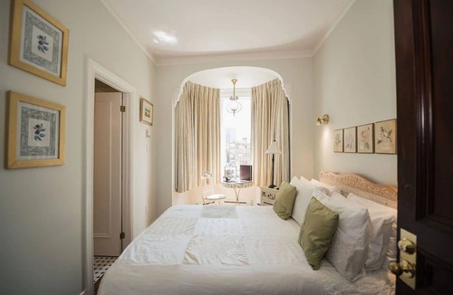 Quartier des Spectacles Hotel | Hotel Manoir Sherbrooke