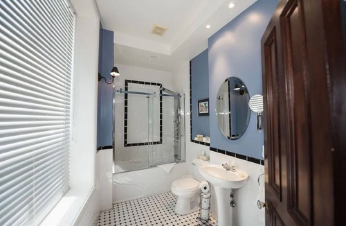 Quartier des Spectacles Hotel | Hotel Manoir Sherbrooke