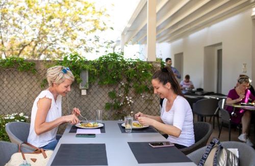 Nerezine Hotel | Hotel Manora