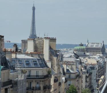 Saint-Vincent-de-Paul Hotel | Hotel Margot