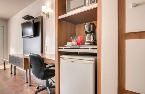 Grand Mere Hotel | Hotel Marineau Shawinigan