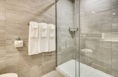 Grand Mere Hotel | Hotel Marineau Shawinigan