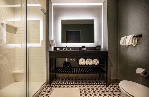 Grand Junction Hotel | Hotel Maverick