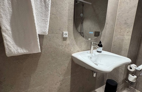 Middelfart Hotel | Hotel Melfarhus - Your modern self-service hotel in Middelfart, Denmark