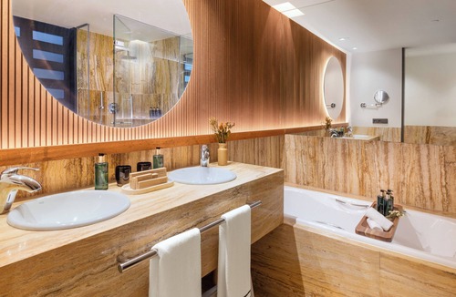 Art District Hotel | Hotel Melia Bilbao