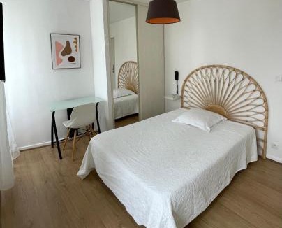 Saint-Jean-le-Vieux Hotel | Hotel Mendy