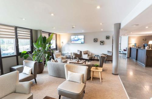 Cesson-Sevigne Hotel | Hotel Mercure Rennes Cesson