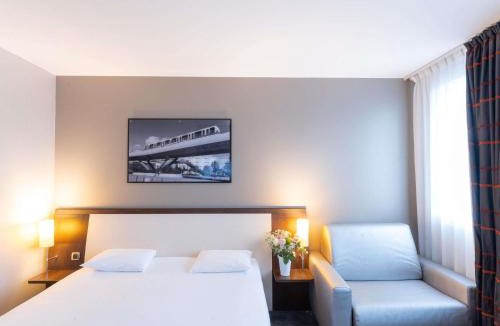 Cesson-Sevigne Hotel | Hotel Mercure Rennes Cesson