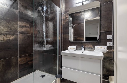 Albertville Hotel | Hotel Million