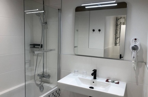 Cherbourg-en-Cotentin Hotel | Hotel Moderna