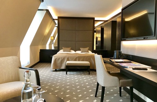 Lucerne Hotel | Hotel Monopol