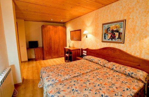 La Torre de Cabdella Hotel | Hotel Montseny