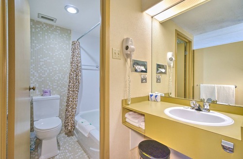 Cap de la Madeleine Hotel | Hotel Motel Penn - Mass