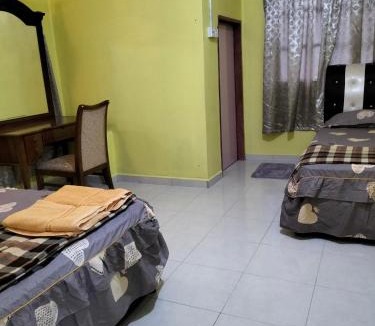 Kampung Tok Kamis Hotel | Hotel Murah Pasir Puteh