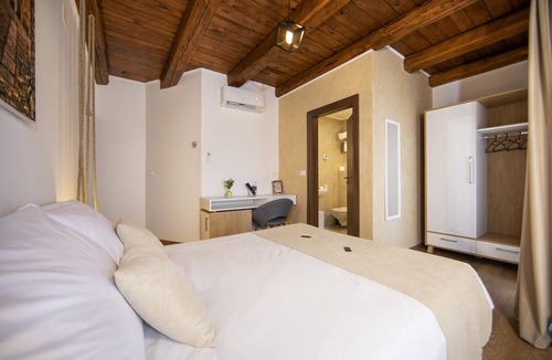 Vilanija Hotel | Hotel Natura