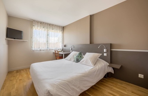 Villefranche-sur-Saone Hotel | Hotel Newport