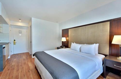 Saint-Leonard Hotel | Hotel Newstar Montréal