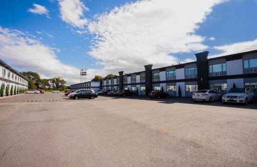 Saint-Leonard Hotel | Hotel Newstar Montréal