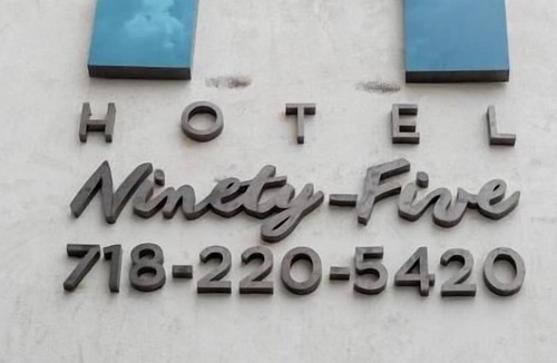 West Bronx Hotel | Hotel Ninety Five Fordham / St. Barnabas Hospital
