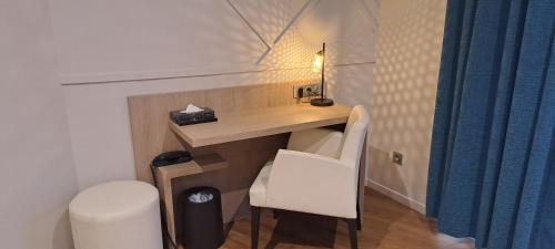 Vernon Hotel | Hotel Normandy